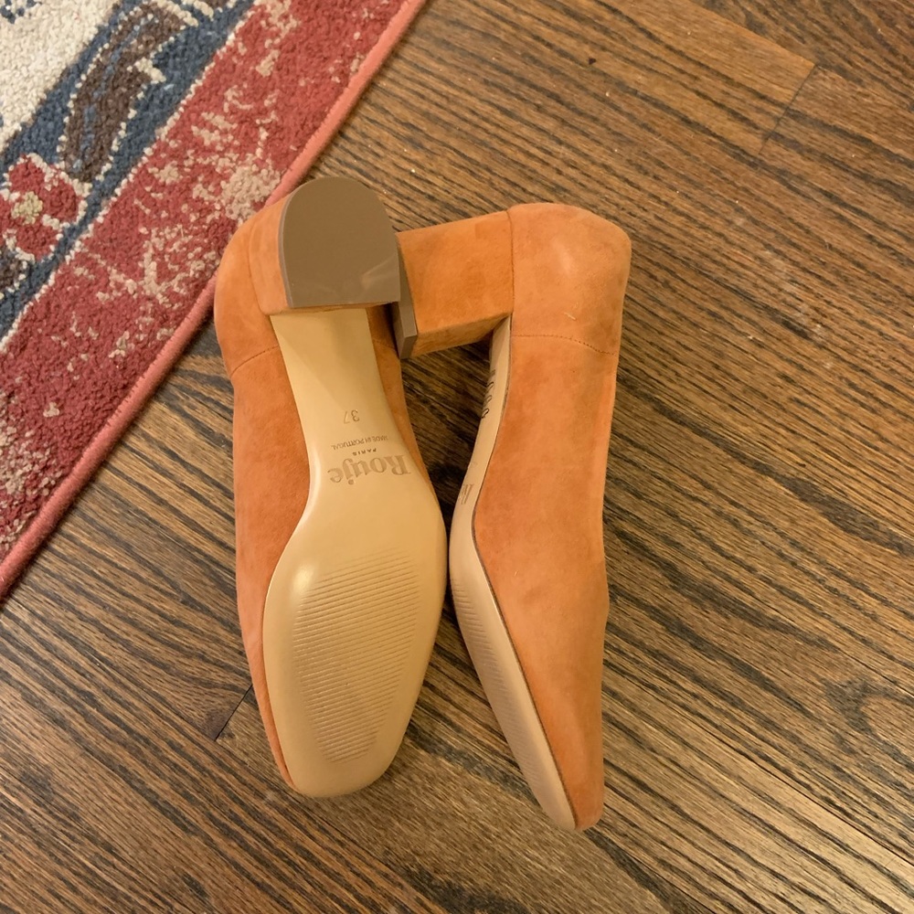 COPY - Rouje Suede Heels Fits Small NWT - Picture 5 of 6